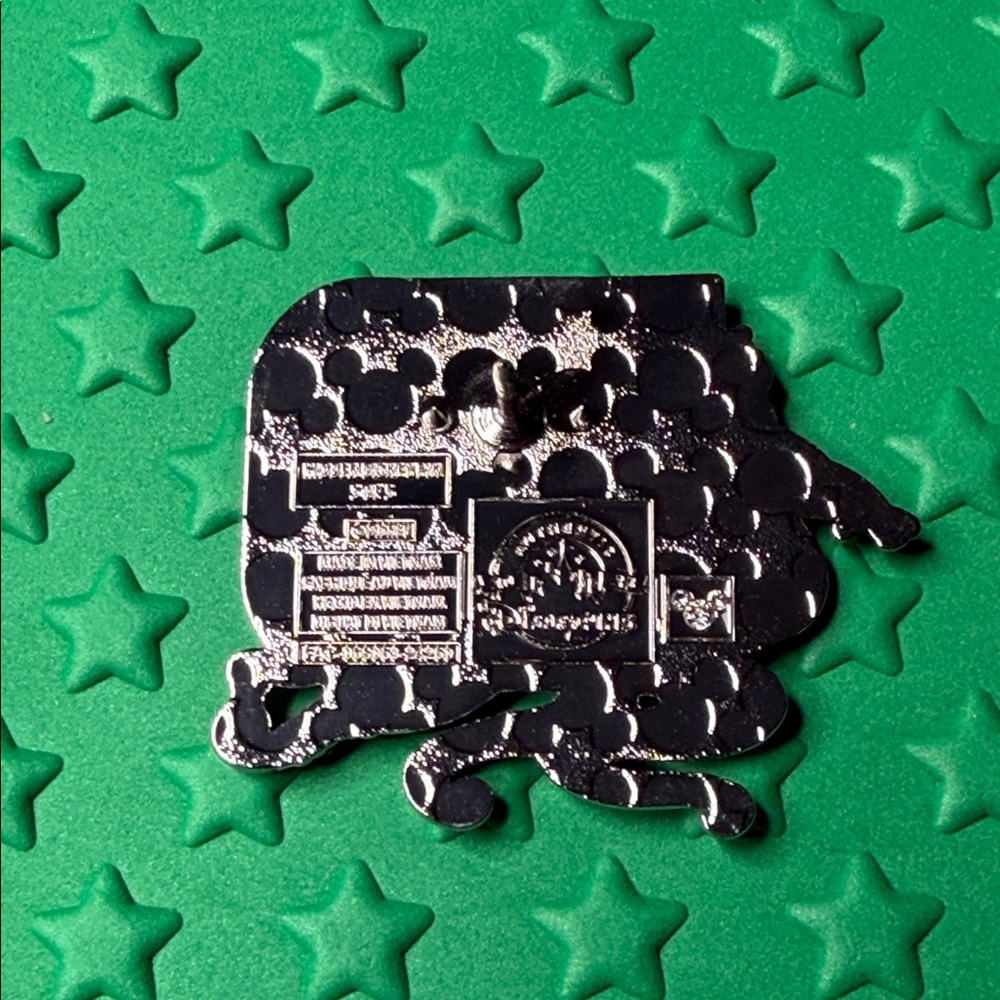 2025 Hidden Disney Pin Ursula D Logo Hidden Mickey Pin - Picture 3 of 3